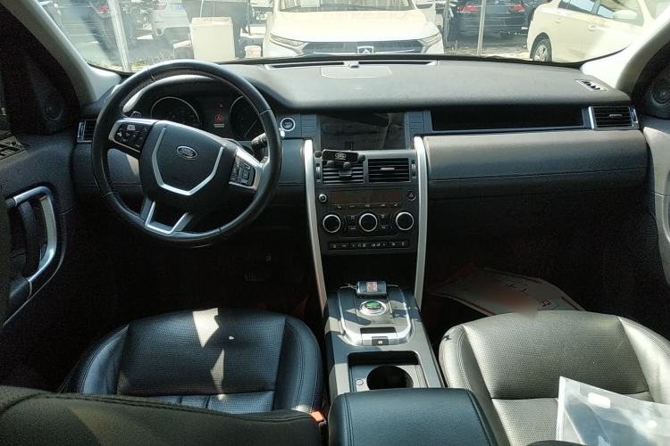 Used Land Rover Discovery Sport 2018 240 PS HSE Version
