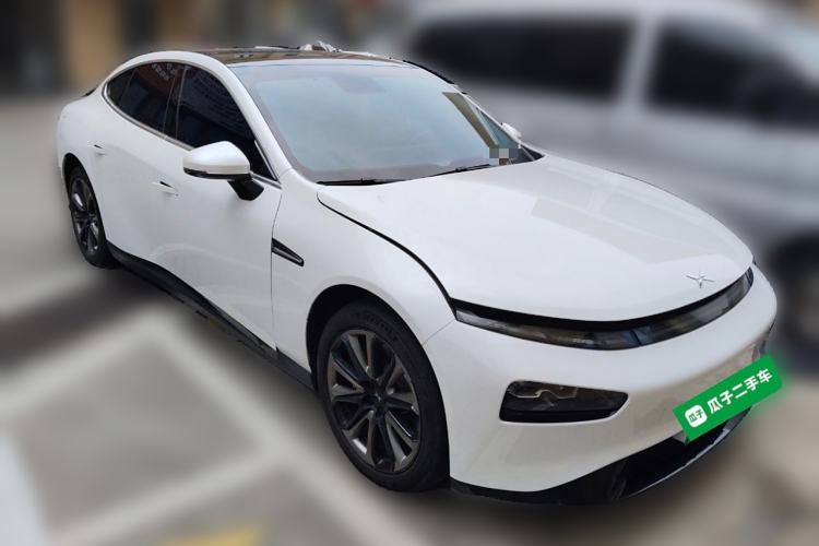 Used XPeng P7 2022 480G+ Front Right 45 Deg