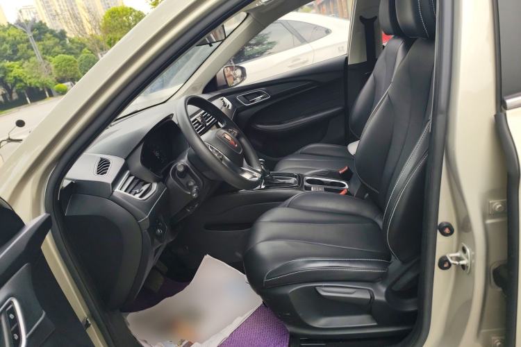 Used Roewe i5 2020 1.5L Automatic 4G Connect Luxury Flagship Edition
