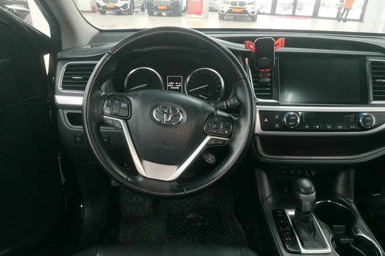 Used Toyota Highlander 2018 2.0T Four-Wheel Drive Prestige Version 7 Seats China VI Standard
