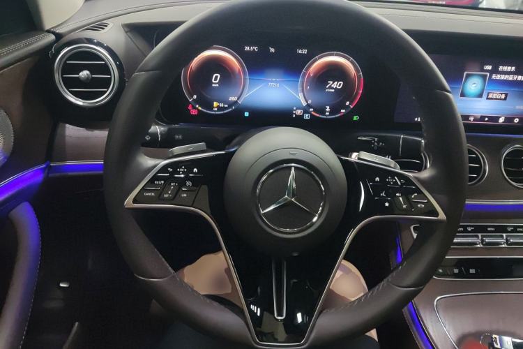 Used Mercedes-Benz E-Class 2022 Second Facelift E 300 L Luxury Edition
