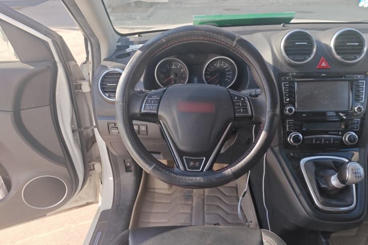 Used Haval H6 2013 Upgraded Model 1.5T Manual Two-Wheel Drive Elite Version