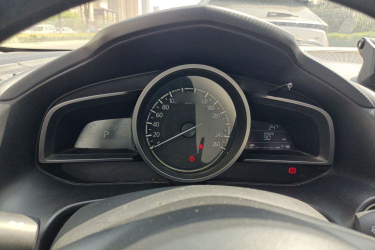 Used Mazda 3 Axela 2017 Sedan 1.5L Automatic Comfort Model Emission Standard China V