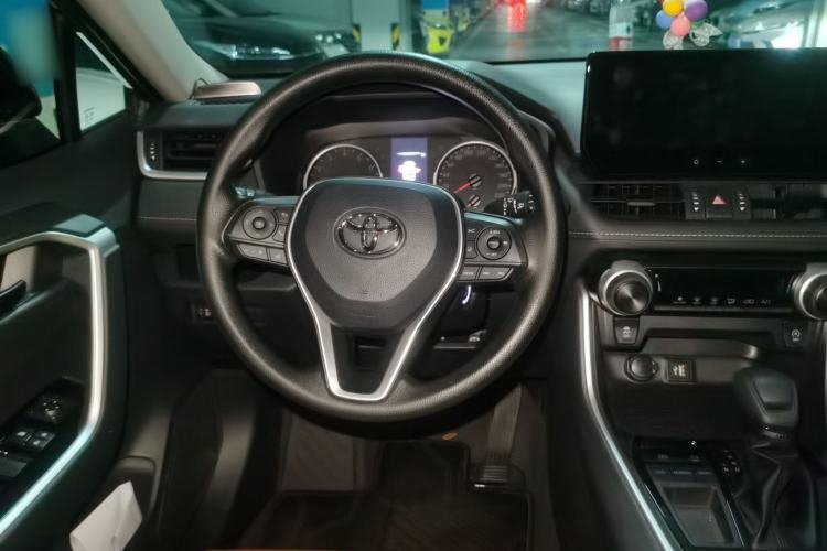 Used Toyota RAV4 2024 2.0L CVT Two-Wheel Drive Urban Edition Steering Wheel