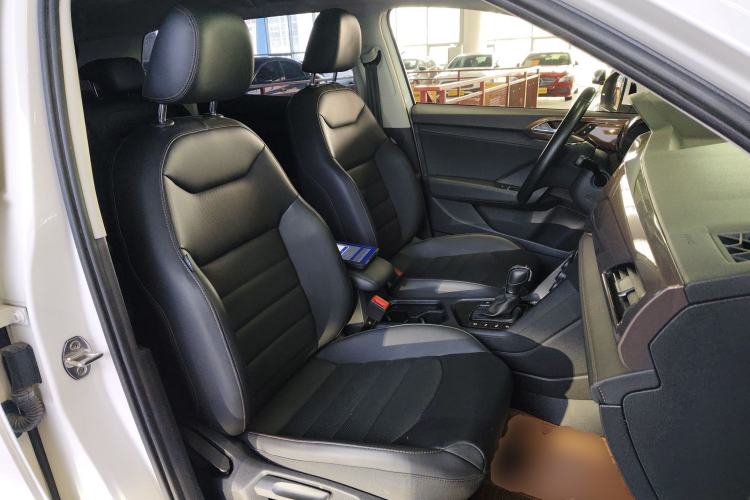 Used Volkswagen Tharu 2020 280TSI Two-Wheel-Drive Flagship Version China VI Right Front Seat