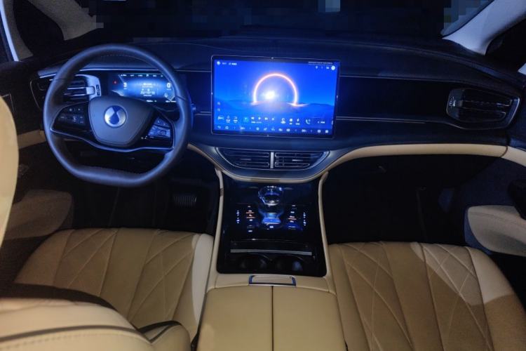 Used Denza D9 2024 DM-i 980 Four-Wheel Drive Prestige Model Interior 2