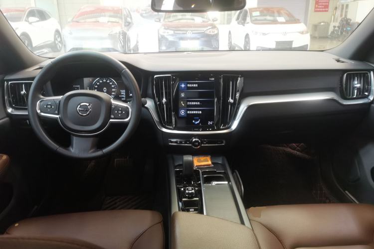 Used Volvo S60 2022 B4 Zhiyi Luxury Edition