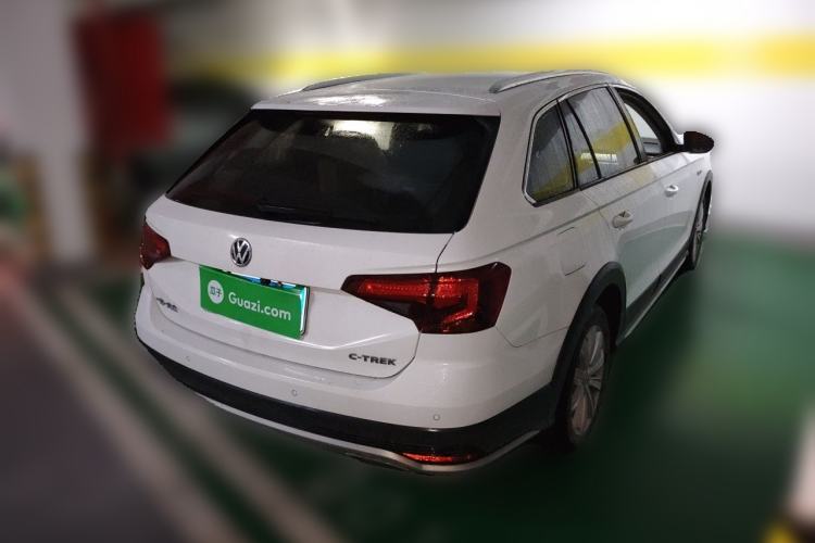 Used Volkswagen C-TREK 2018 1.5L Automatic Fashion Model Rear Right 45 Deg