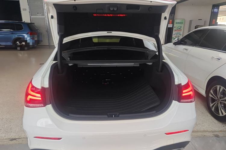 Used Mercedes-Benz A-Class 2021 A 200 L Sport Sedan Fashion Model
