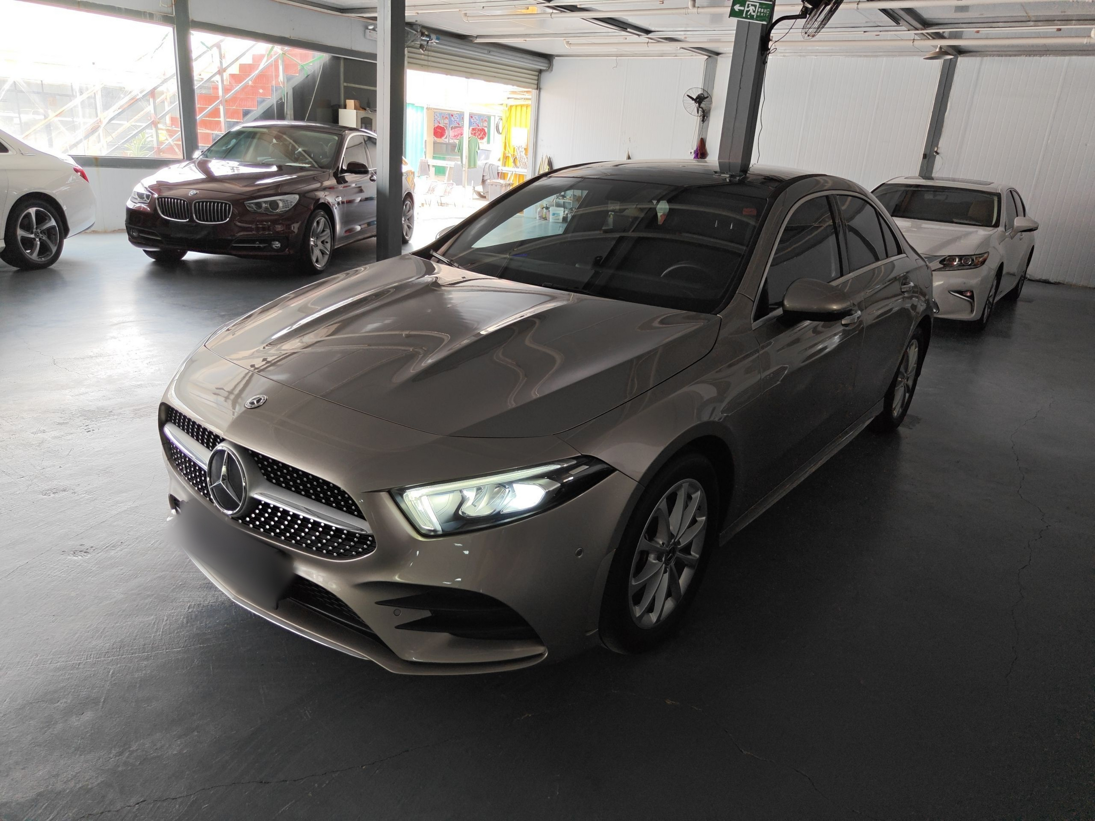 Parte inferior delantera