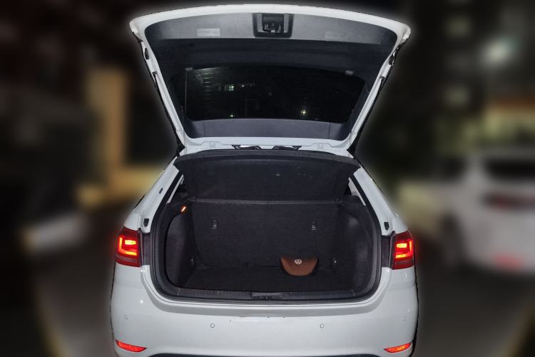 Used Volkswagen Gran Lavida 2017 1.6L Automatic Fashion Edition