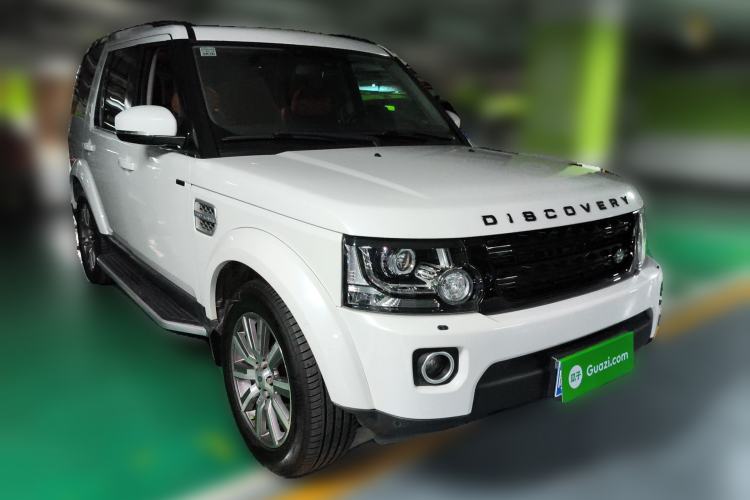 Used Land Rover Discovery 2013 3.0 SDV6 HSE Diesel Edition Front Right 45 Deg