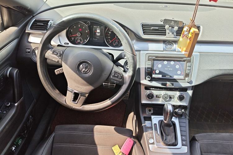 Used Volkswagen FAW-Volkswagen CC 2015 2.0 TSI Luxury Model
