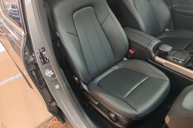 Used Mercedes-Benz GLB 2023 Refresh GLB 200 Fashion Edition