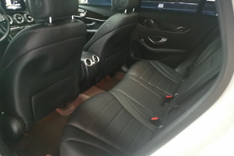 Used Mercedes-Benz GLC 2019 GLC 260 4MATIC Luxury Model
