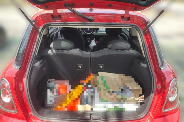 Used MINI 2011 1.6L ONE
