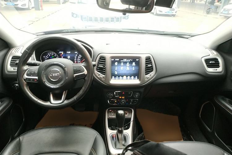 Used Jeep Compass 2017 200T Automatic Family Edition