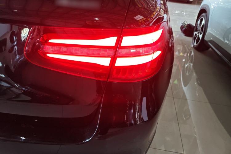 Used Mercedes-Benz GLC 2017 GLC 300 4MATIC Sport Edition
