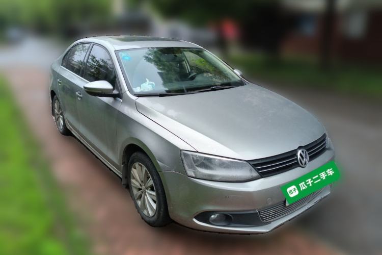 Used Volkswagen Sagitar 2014 1.4TSI Automatic Luxury Model Front Right 45 Deg