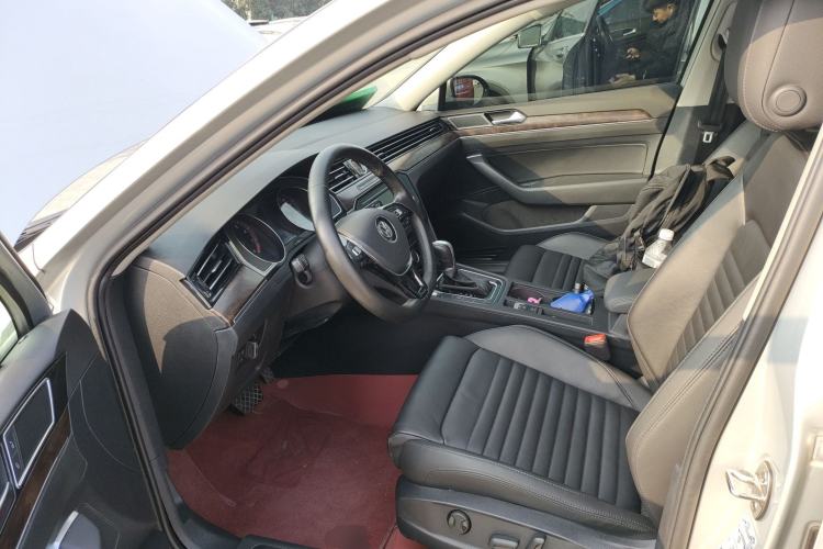 Used Volkswagen Magotan 2019 330TSI DSG Leading Model China VI Standard