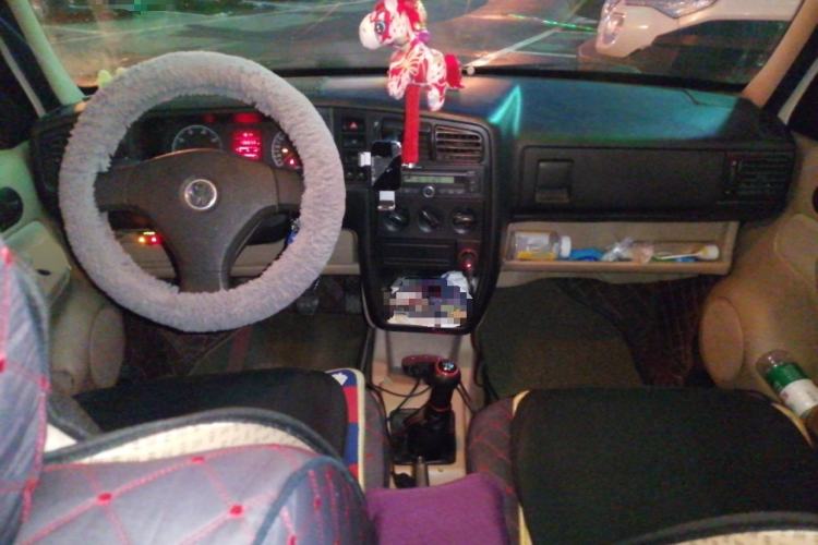 Used Volkswagen Jetta 2012 1.6L Collector's Edition Center Console