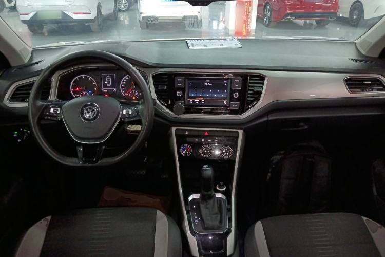 Used Volkswagen T-ROC 2018 280TSI DSG Two-Wheel-Drive Advanced Version China VI Standard
