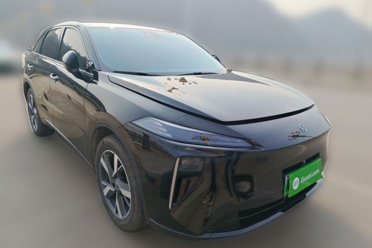 Used Venucia V DD-i 2025 Orca 150km Joyful Journey Edition Front Right 45 Deg