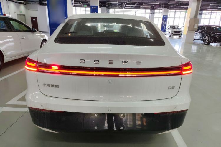 Used Roewe D6 2025 450km Deluxe Edition
