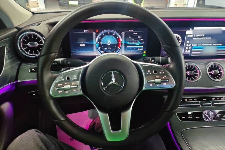 Used Mercedes-Benz CLS 2018 CLS 300 Dynamic Edition Steering Wheel