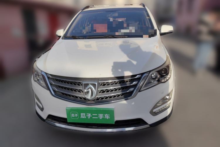 Used Baojun 560 2015 1.8L manual luxury version
