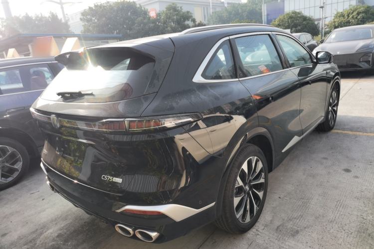 Used CHANGAN CS75 PLUS 2025 4th Generation UItra 2.0T New Blue Whale Smart Intelligent Powertrain Version
