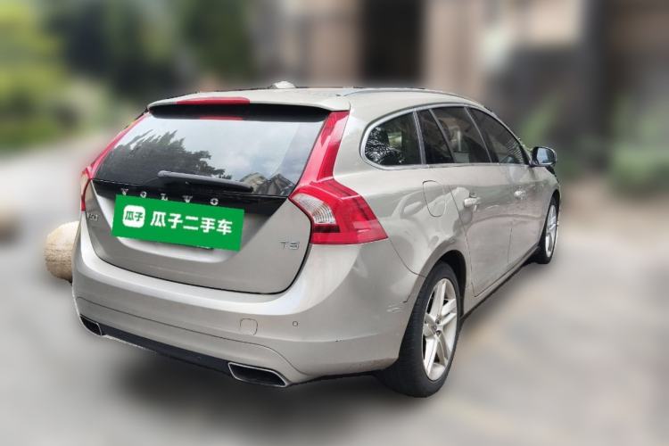 Used Volvo V60 2014 T5 Zhiya Edition