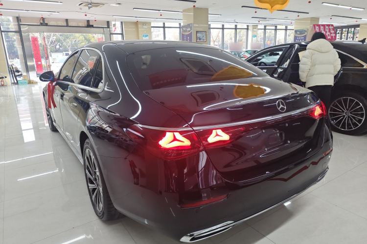 Used Mercedes-Benz E-Class 2024 Facelift E 300 L Luxury Edition
