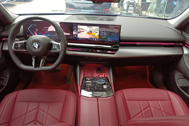 Used BMW 5 Series 2024 525Li M Sport Package Center Console