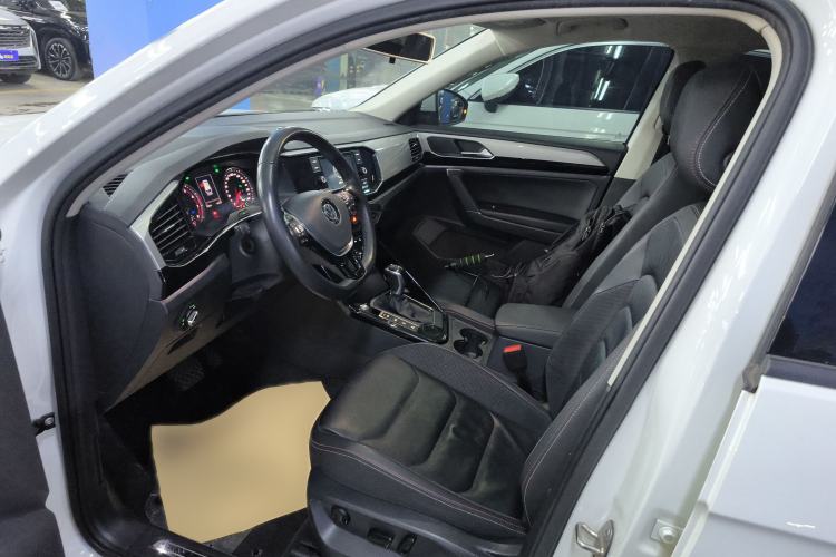 Used Volkswagen Tayron 2019 330TSI Two-Wheel Drive Luxury Model China VI Standard
