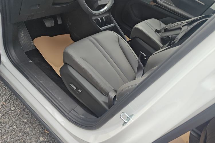 Used SAIC MAXUS Dajia 7 2024 Revised Version Super Hybrid Long-Range Edition Enjoyment Version Left Front Seat