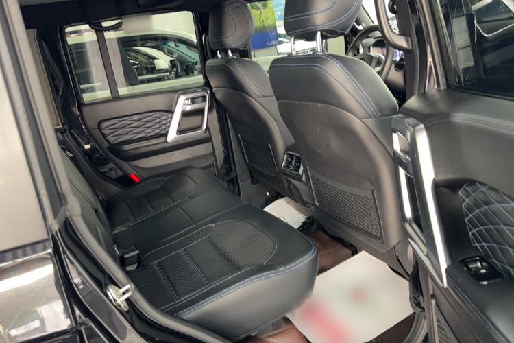 Used BAIC Off-Road BJ40 2019 PLUS 2.3T Automatic Four-Wheel Drive Flagship Edition China VI Emission Standard
