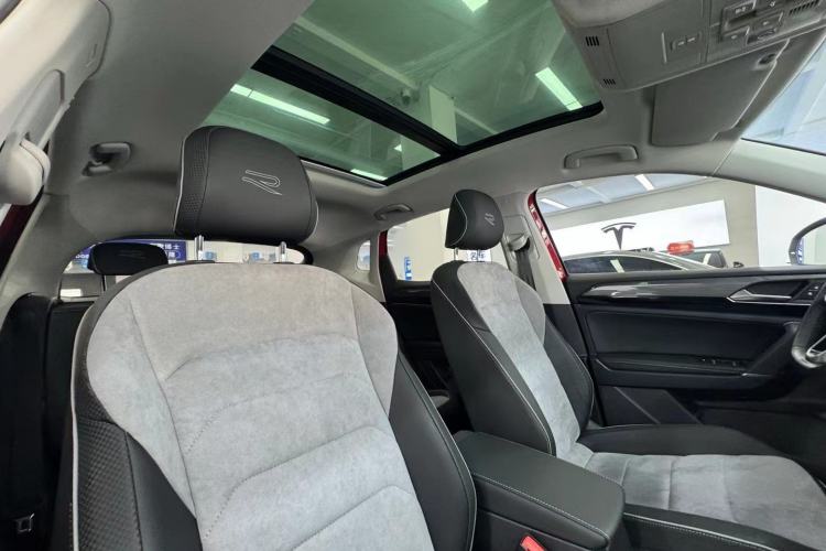 Used Volkswagen Tayron X 2020 330TSI Two-Wheel Drive Luxury Smart Connectivity Version