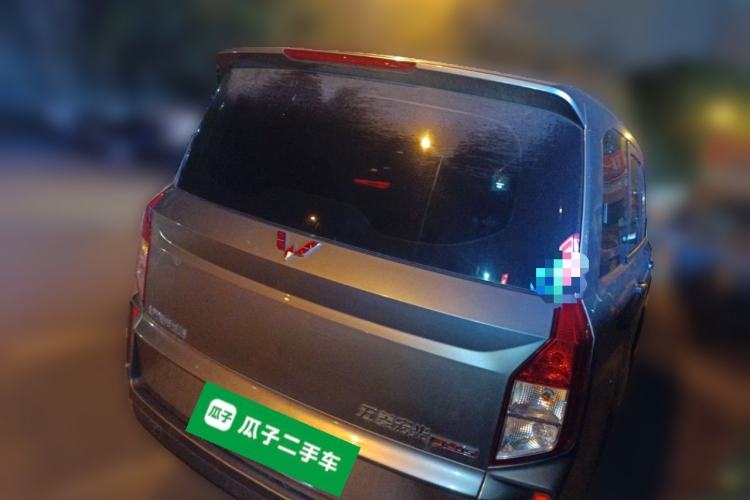 Used Wuling Hongguang PLUS 2019 1.5T Manual Comfort Version 7 Seats