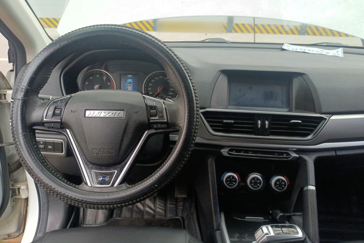 Used Haval H6 2018 Blue Label Sport Edition 1.5T Automatic Two-Wheel Drive Elite Model Center Console