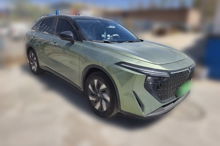 Used Venucia V DD-i 2023 60km iD Version Front Right 45 Deg