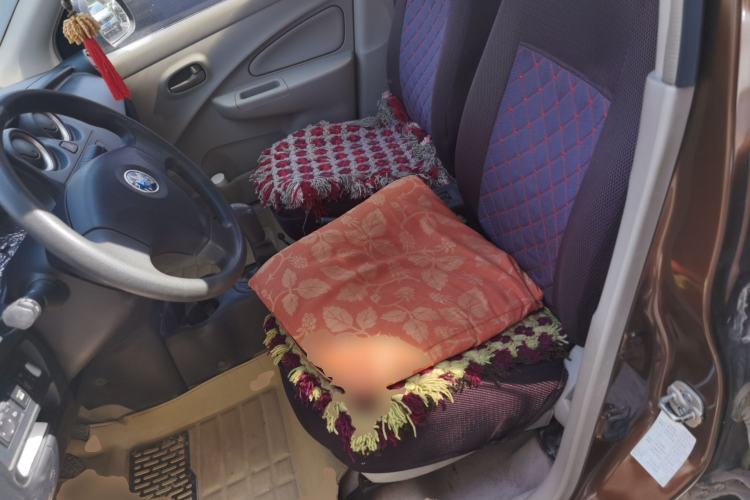 Used Venucia R30 2014 1.2L Manual Enjoyment Edition
