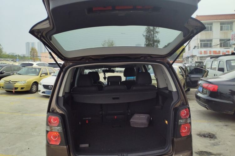 Used Volkswagen Touran 2013 1.4T DSG Comfort Edition 5-Seater
