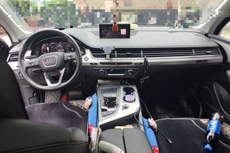 Used Audi Q7 New Energy 2019 55 e-tron Center Console