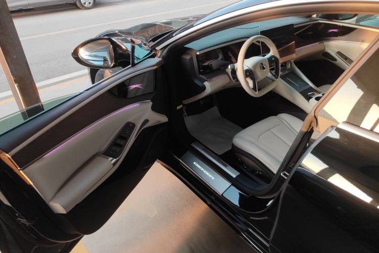 Used Denza Z9 2024 1100 km Four-Wheel Drive Max Version