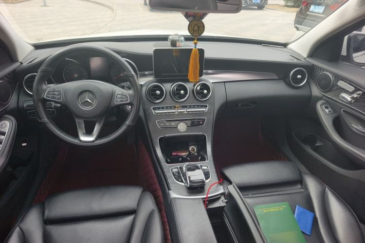 Used Mercedes-Benz C-Class 2016 C 200 L Sport Edition Center Console