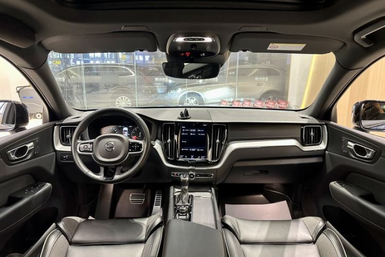 Used Volvo XC60 2021 T5 4x4 Smart & Advanced Sport Edition