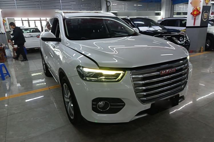 Used Haval H6 2017 Red Label 2.0T Automatic Two-Wheel Drive ZhiShang Model