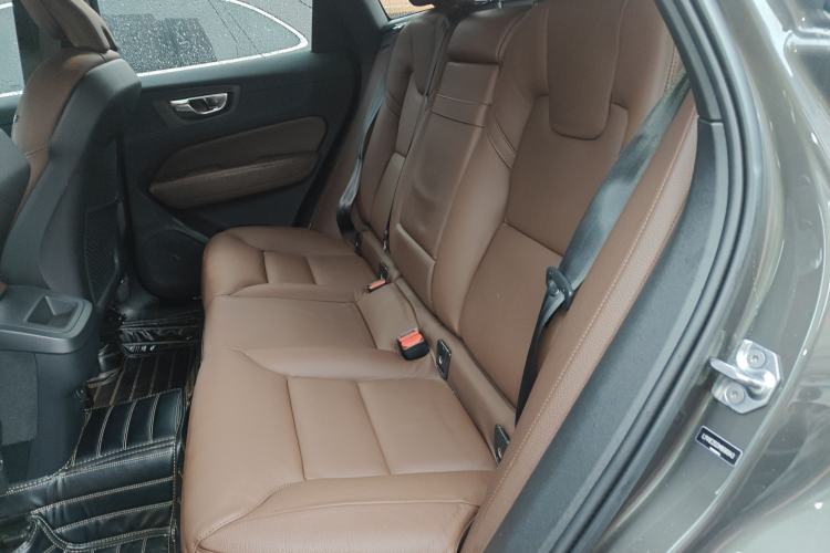 Used Volvo XC60 2021 T5 4x4 Smart Luxury Edition