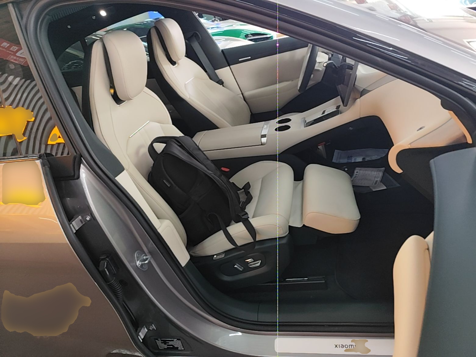 Xiaomi Auto YU7 2025 Ultra-Long Range All-Wheel Drive Pro Version — снимка 19